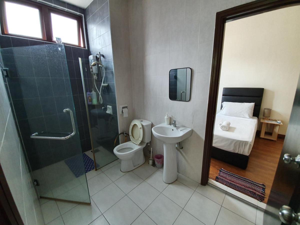 Eden Cosy Living Apartment Batu Ferringhi Exterior photo