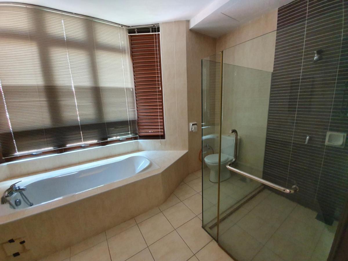 Eden Cosy Living Apartment Batu Ferringhi Exterior photo